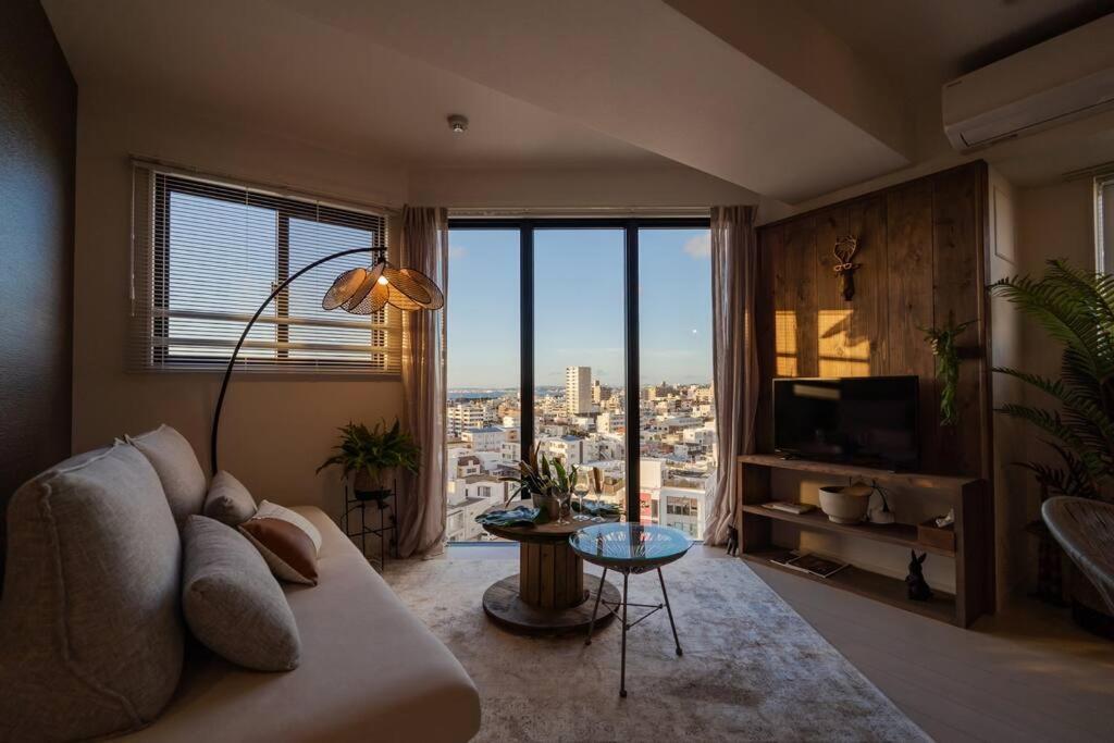 The Penthouse Ginowan Apartamento Urasoe Exterior foto