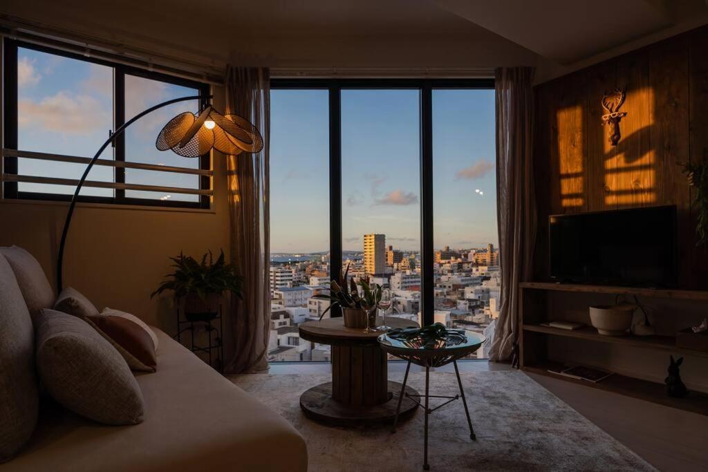 The Penthouse Ginowan Apartamento Urasoe Exterior foto