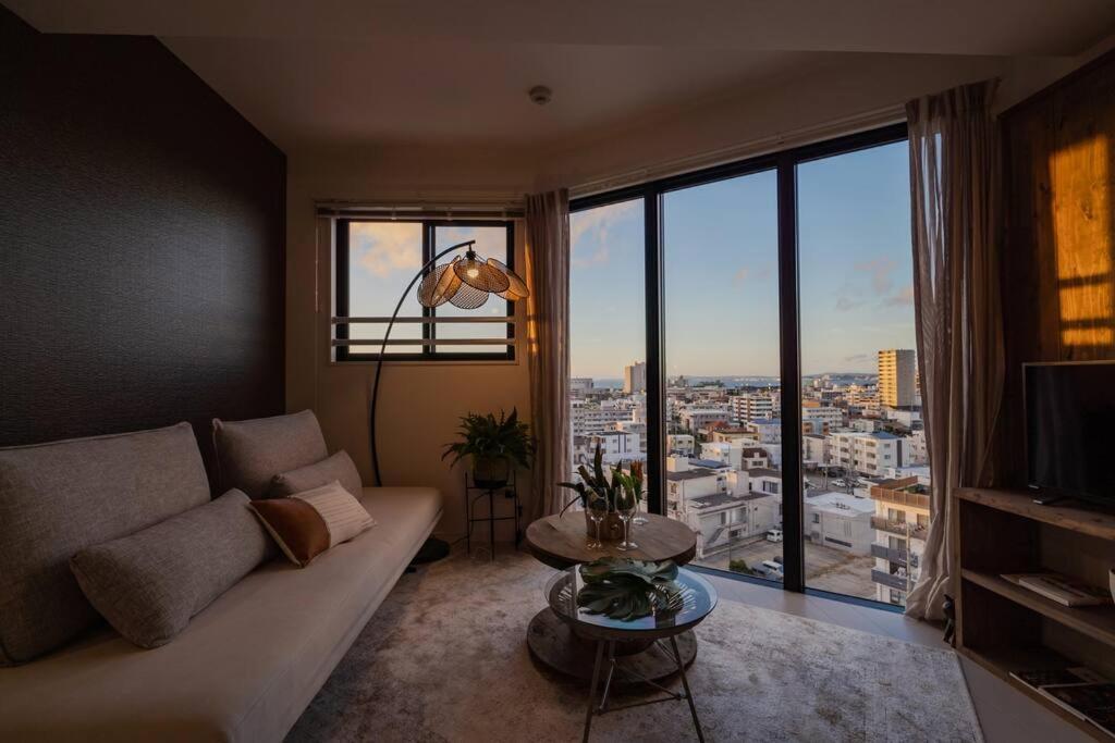 The Penthouse Ginowan Apartamento Urasoe Exterior foto